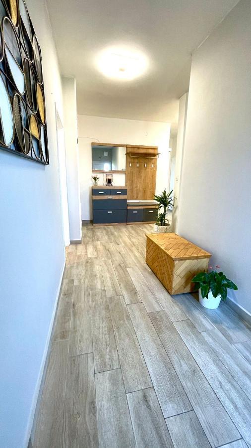 Apartment For 6 + Free Parking Place Zadar Dış mekan fotoğraf