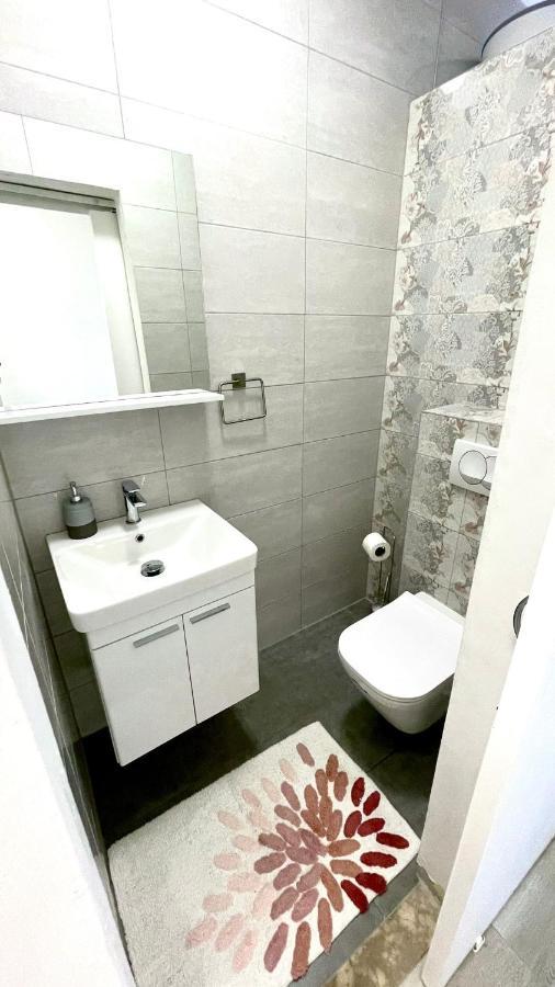 Apartment For 6 + Free Parking Place Zadar Dış mekan fotoğraf
